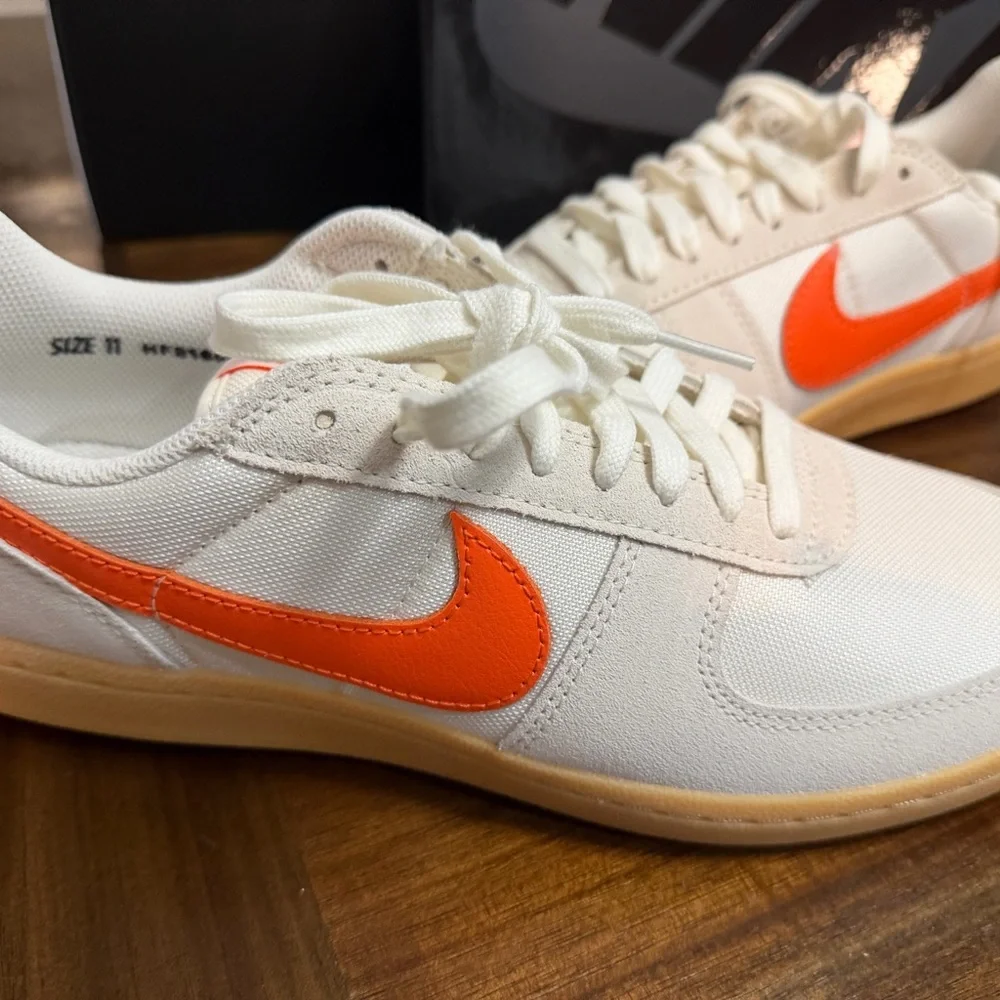 Nike Men's White and Orange Sneakers Nike field general brand new - Picture 2 of 9